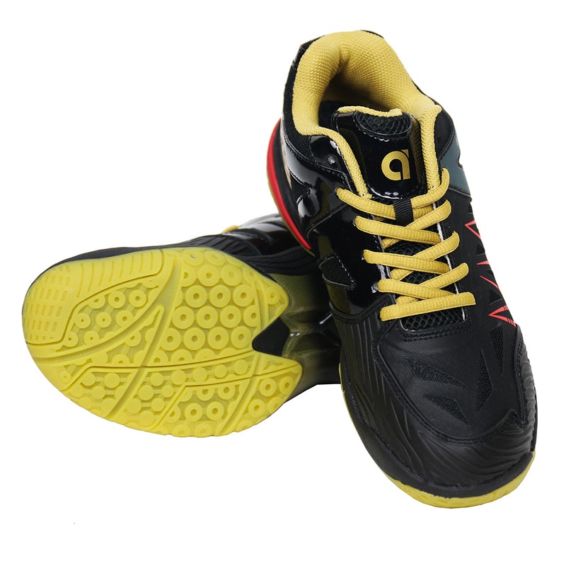 Apacs Pro 772 Shoe – Black/Gold