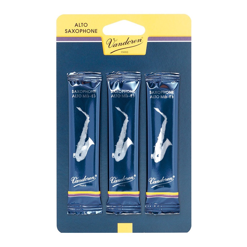 Vandoren ‘Blue Box’ Eb alto saxophone reeds – 2.5 (card of 3)