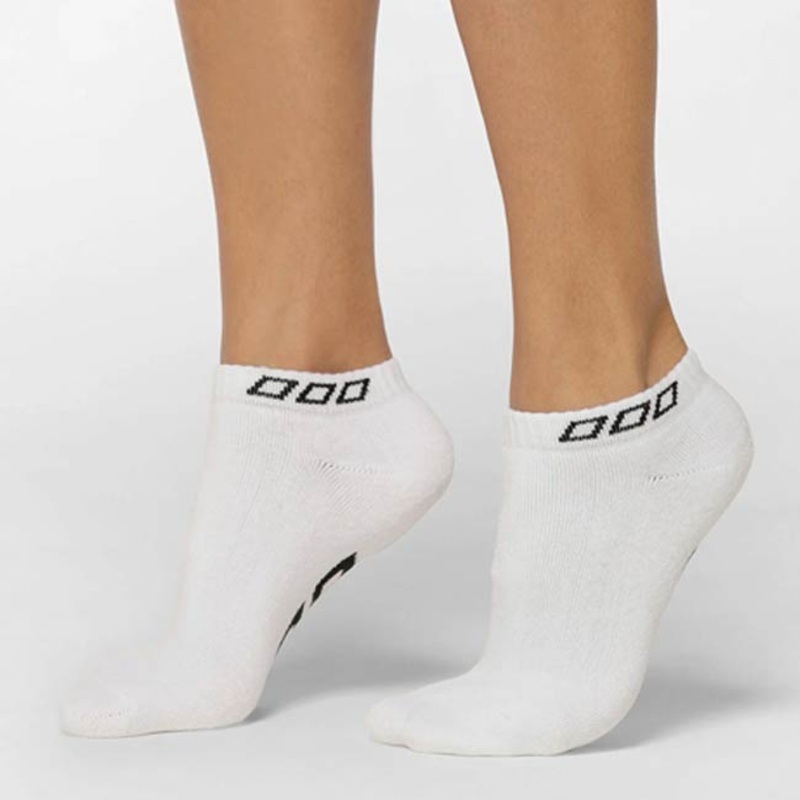 Lorna Jane Iconic Sock|White|Black|M