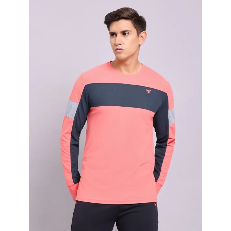 Men Colorblock Slim Fit Crew Neck T-shirt with TECHNOLITE