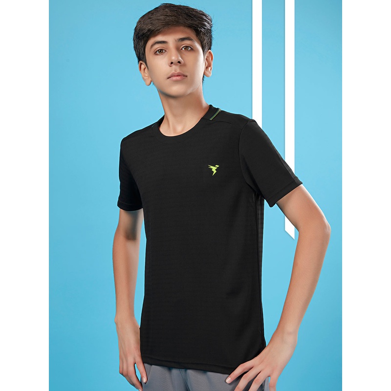 Boys Solid Slim Fit Round Neck T-shirt with TECHNOCOOL+