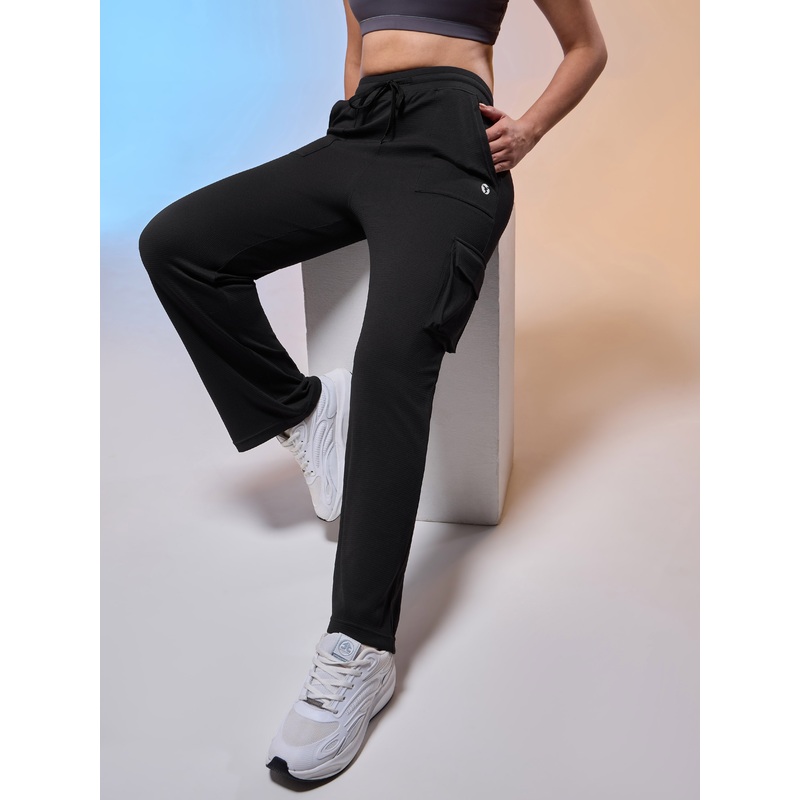 Women Solid Straight Fit Cargo Trackpants with TECHNOCOOL+