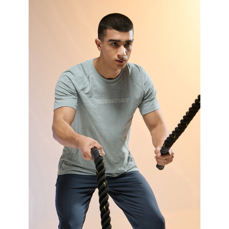 Men Jacquard Slim Fit Round Neck Sports T-shirt with MATPIQ