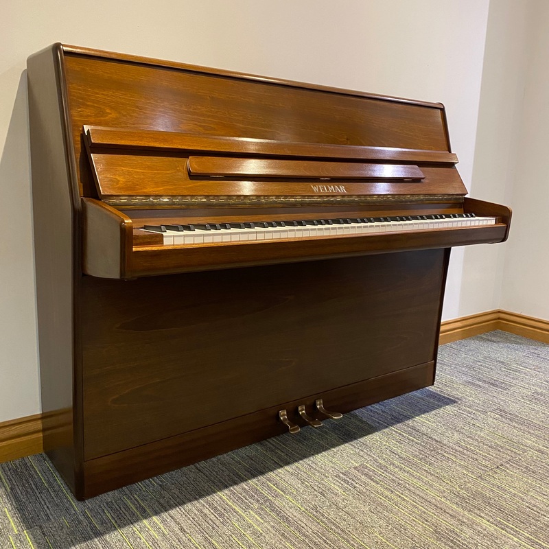 Pre-owned Welmar A4 upright piano in mahogany satin – A1