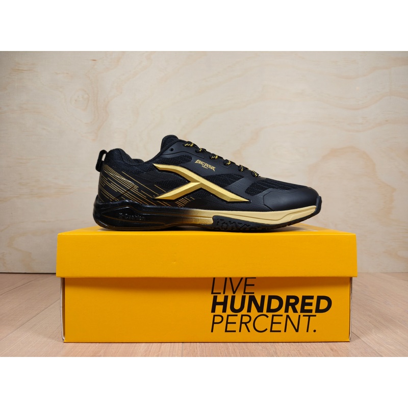 Hundred Beast Max Black/Gold Badminton Shoes