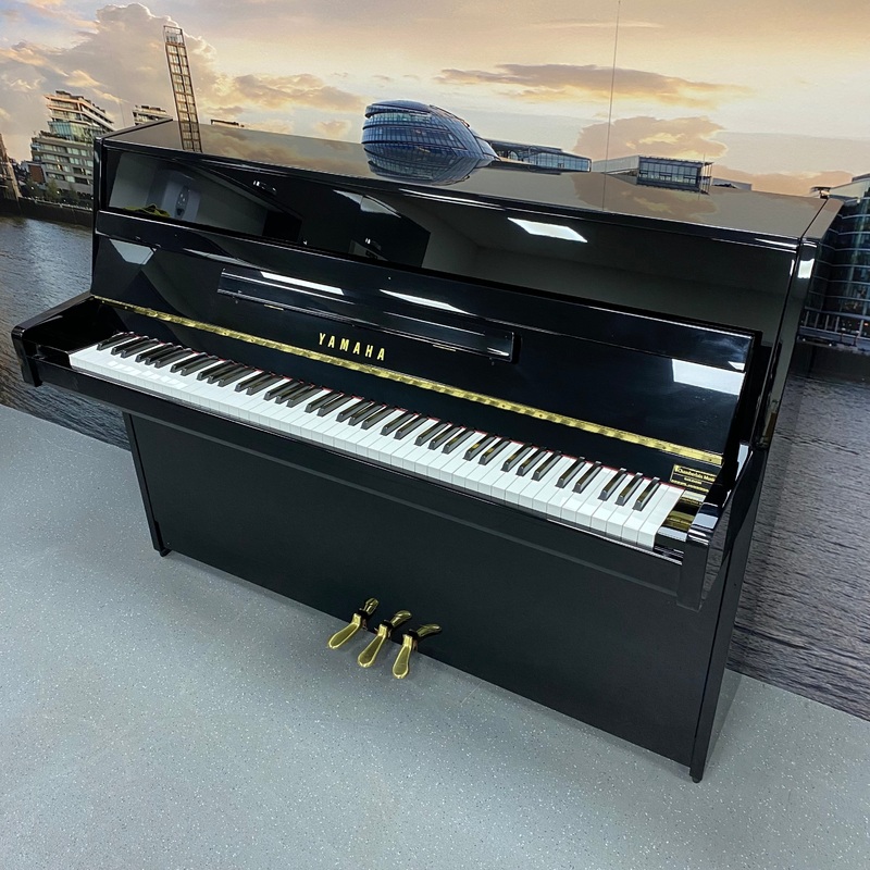 Pre-owned Yamaha b1 upright piano in polished ebony – A1