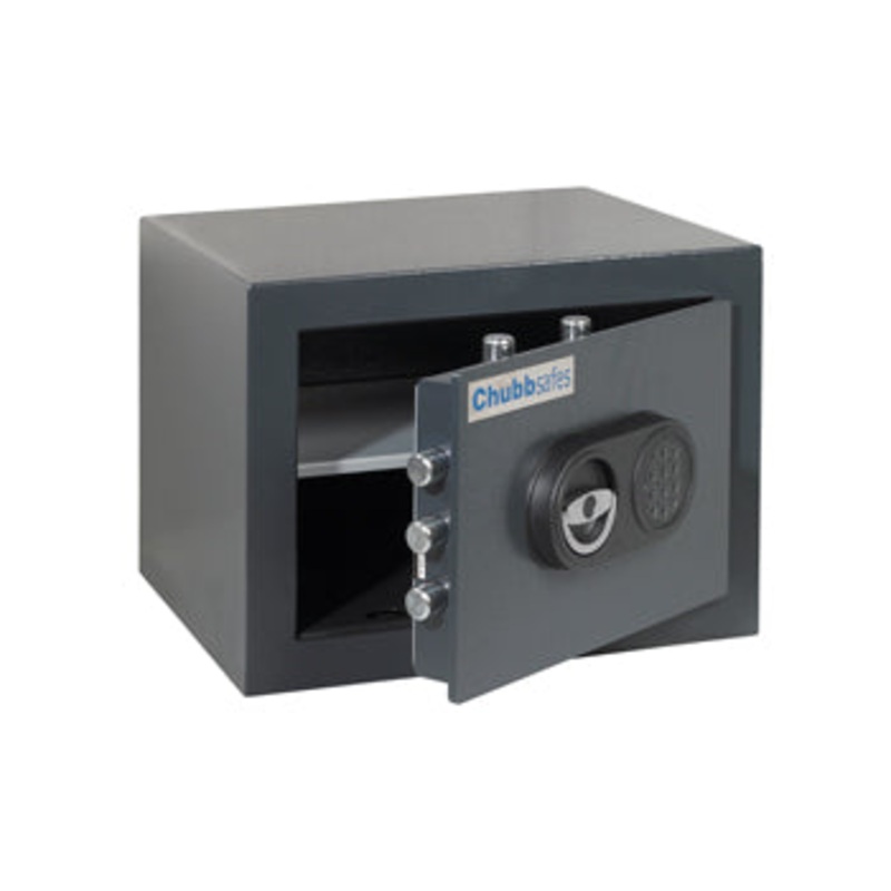 CHUBBSAFES ZETA, ???6,000 Recommended Cash Rating, Model 45 – 81kg (52 litres), Keylock, 1 Shelf