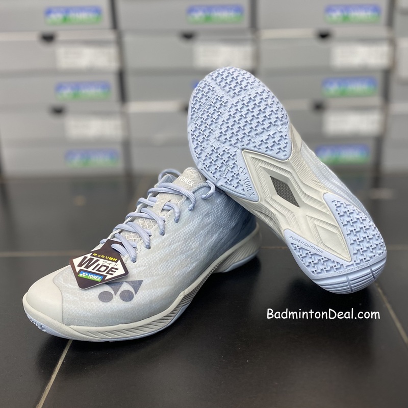 YONEX Power Cushion Aerus Z 2 Wide Unisex Badminton Shoes (Light Blue)
