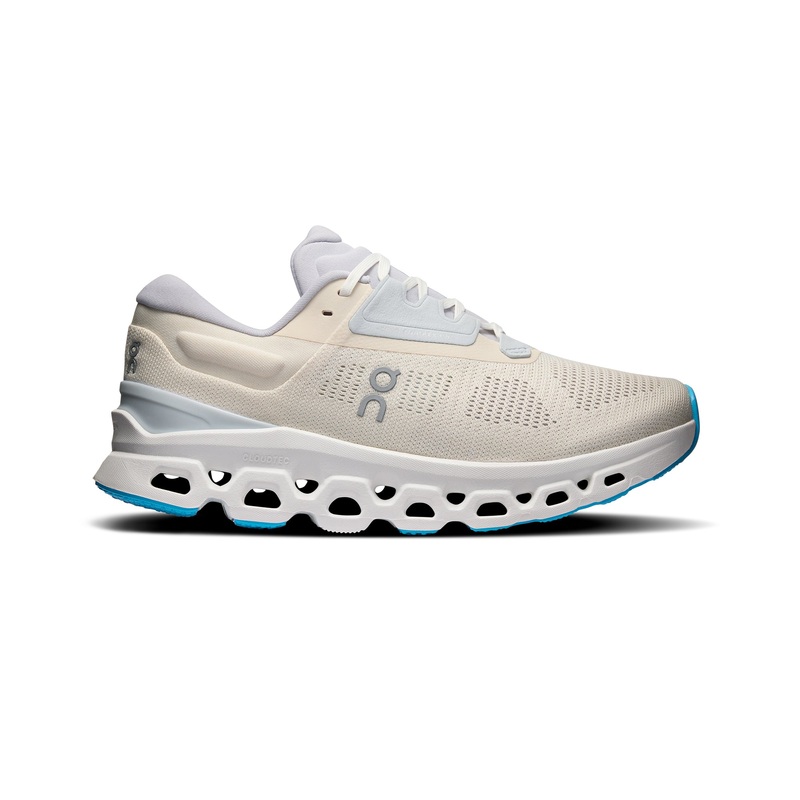Cloudstratus 3 Womens Running Shoes